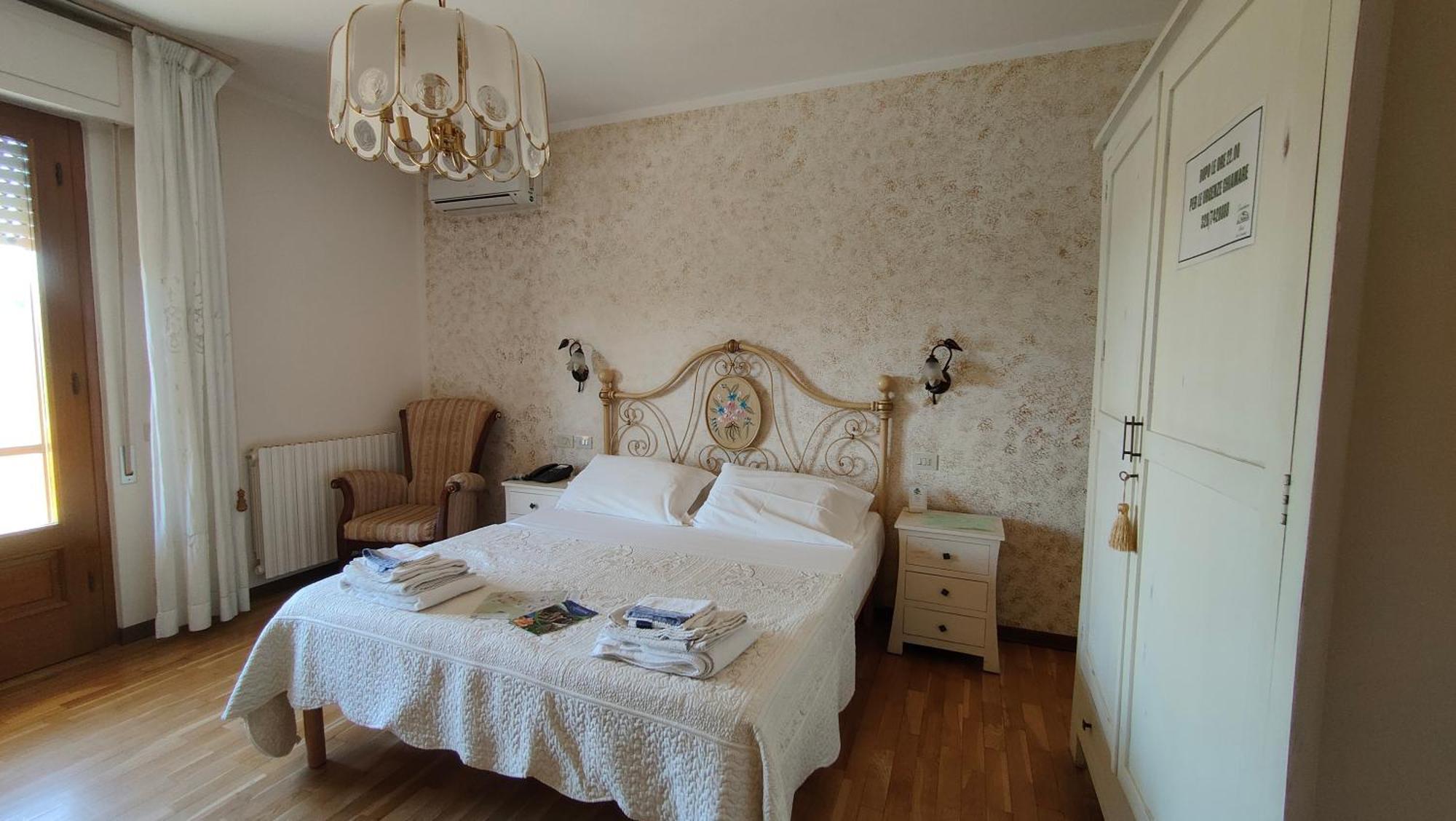 Hotel Cecco Di Nara à Massarosa Extérieur photo