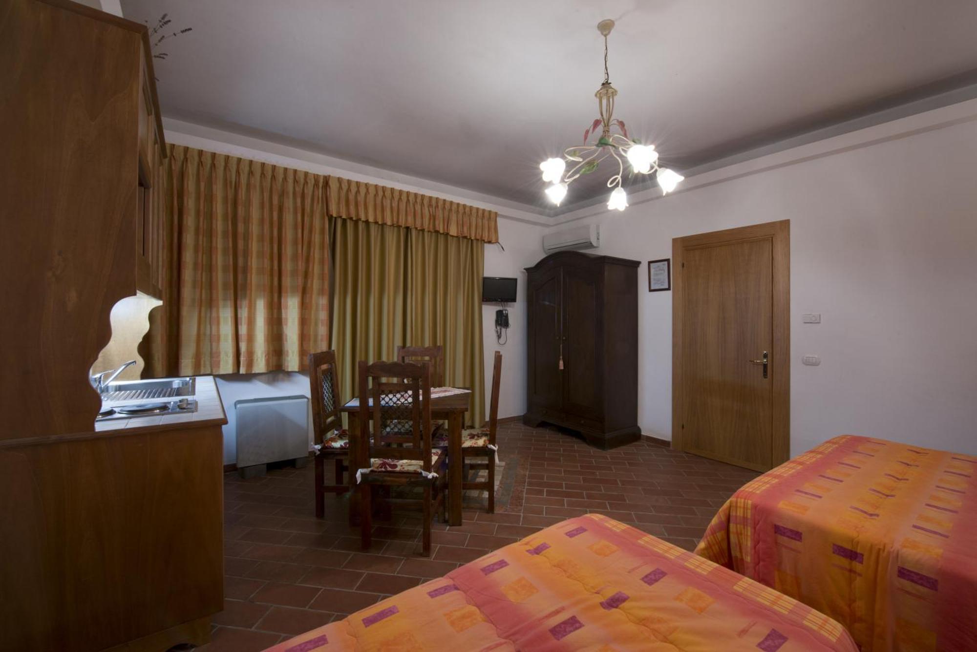 Hotel Cecco Di Nara à Massarosa Chambre photo
