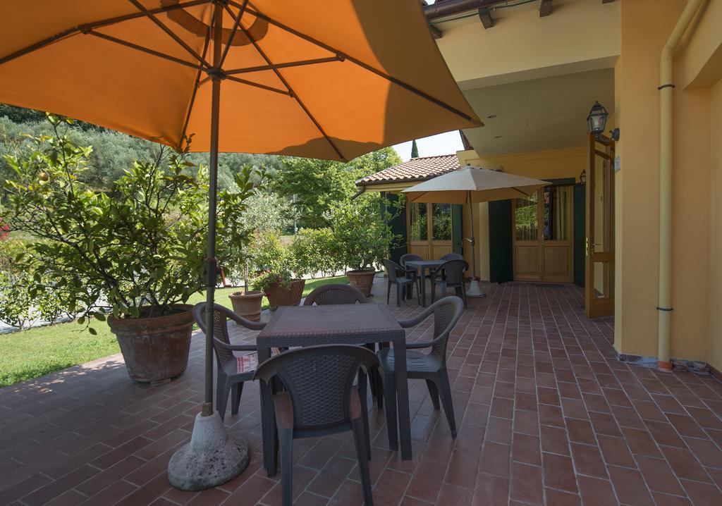 Hotel Cecco Di Nara à Massarosa Extérieur photo