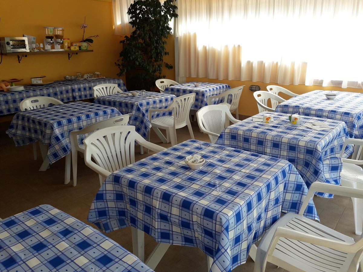 Hotel Cecco Di Nara à Massarosa Extérieur photo